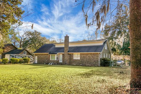 A home in Moncks Corner