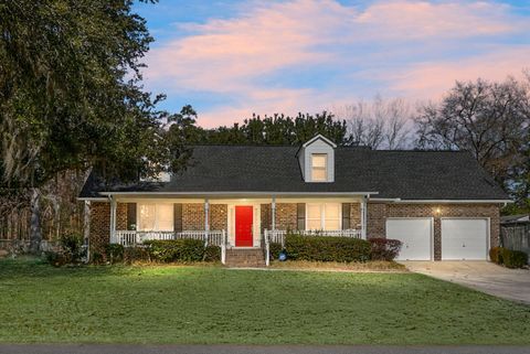 A home in Moncks Corner