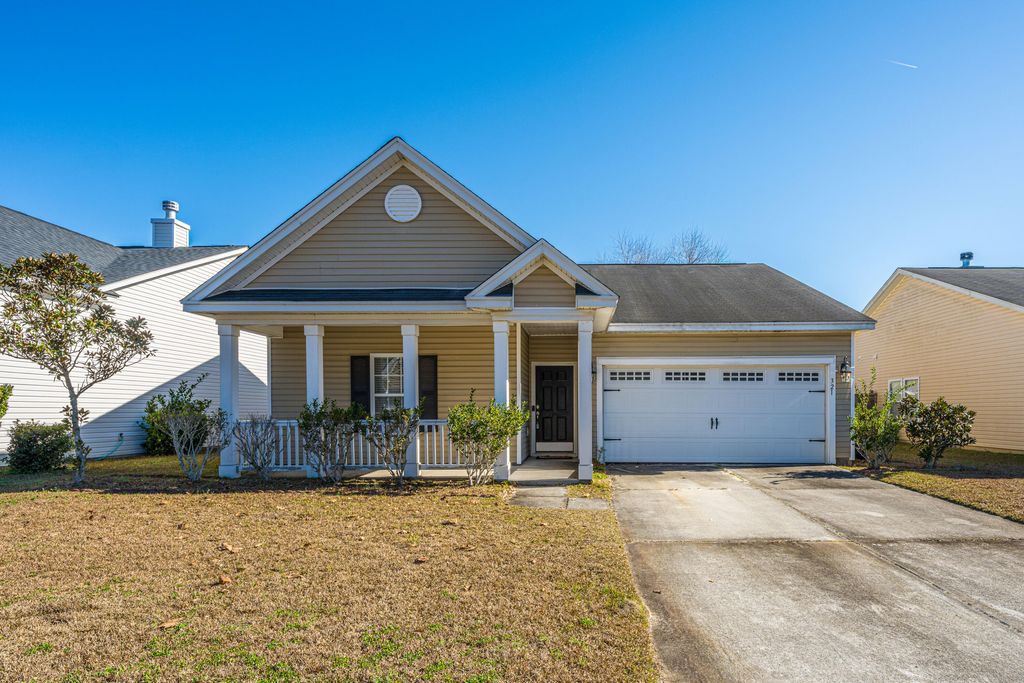 Photo of 321 Killarney Trail, Moncks Corner, SC 29461 (MLS # 26001165)