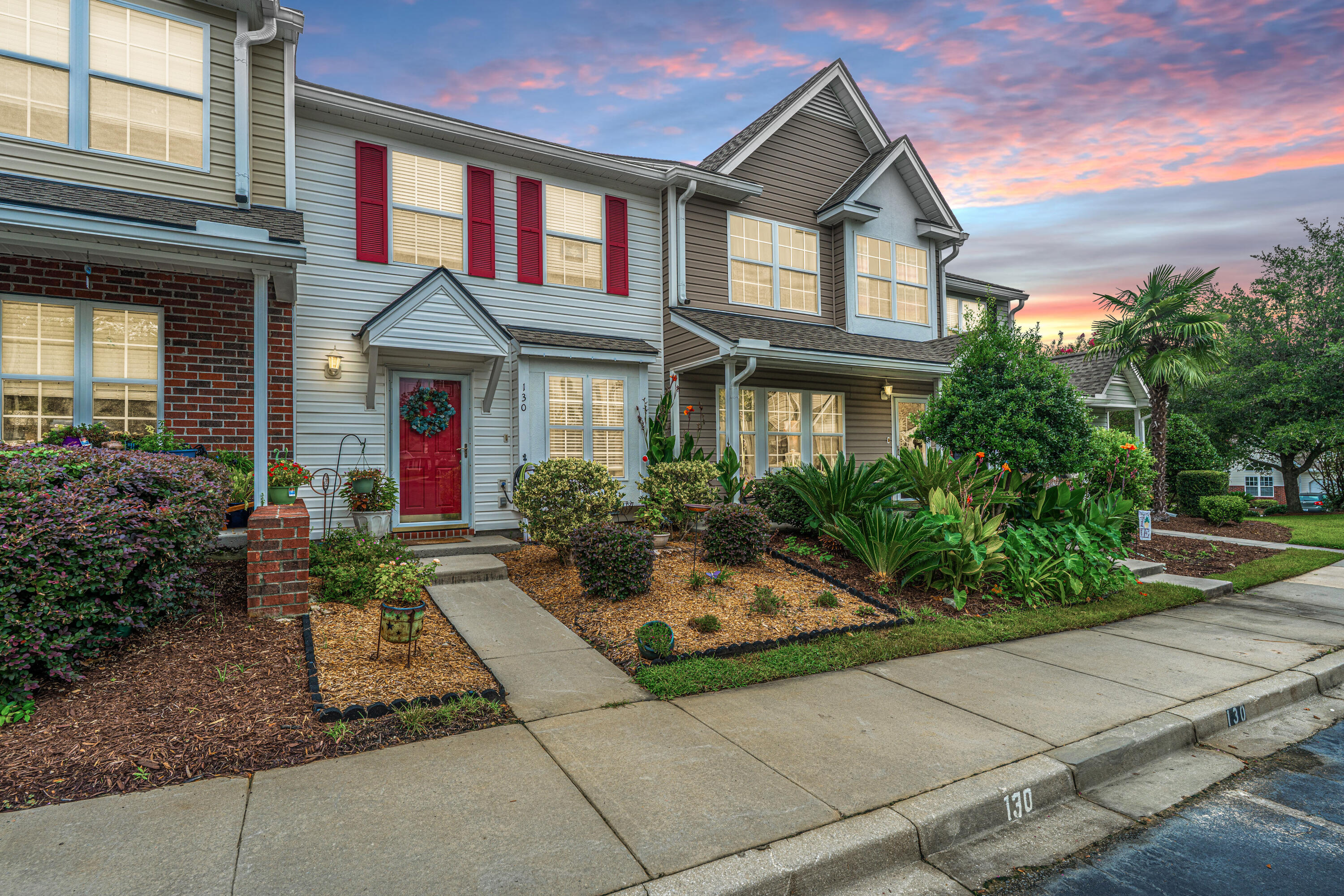130 Hornby Circle