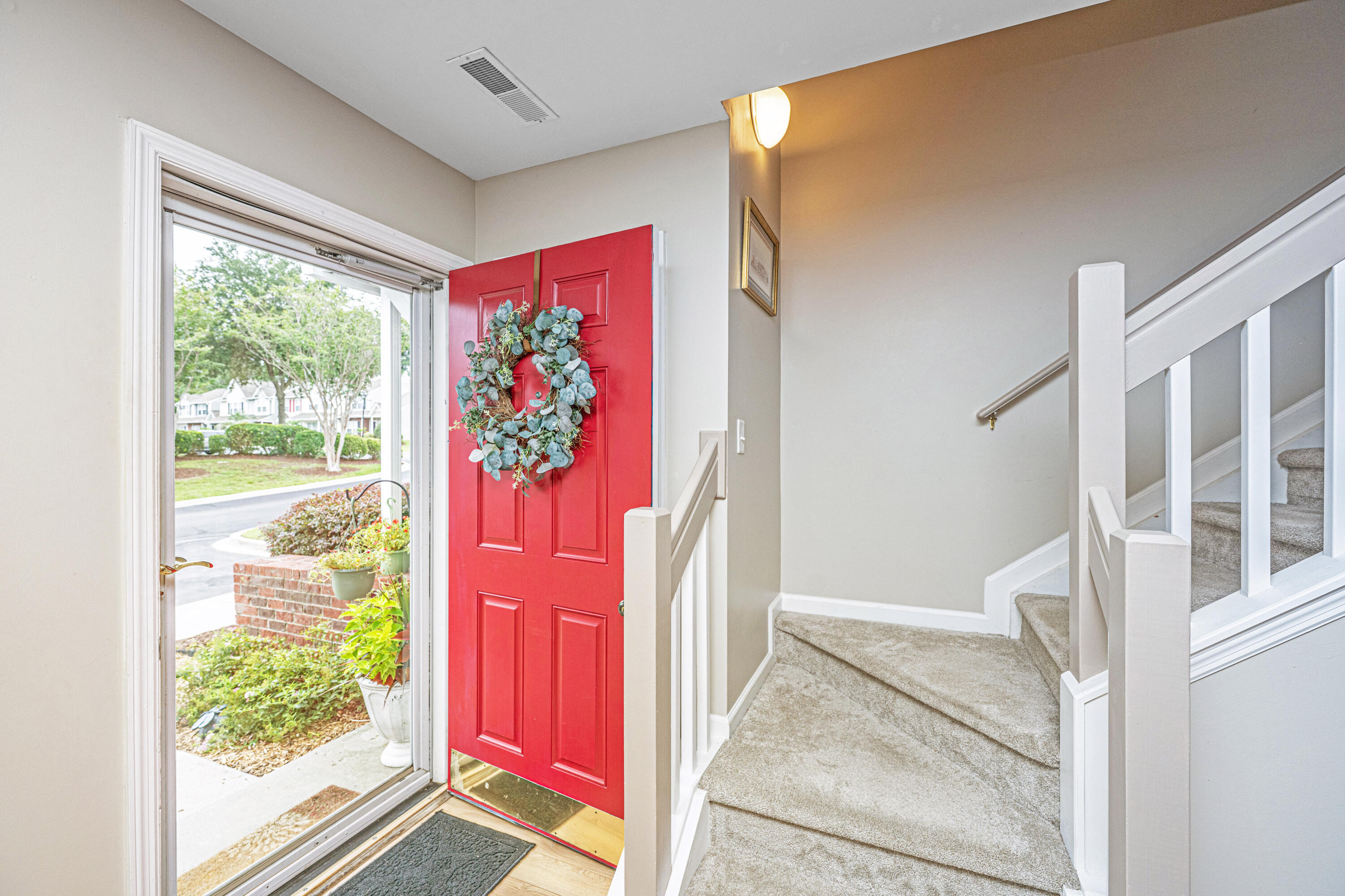 130 Hornby Circle