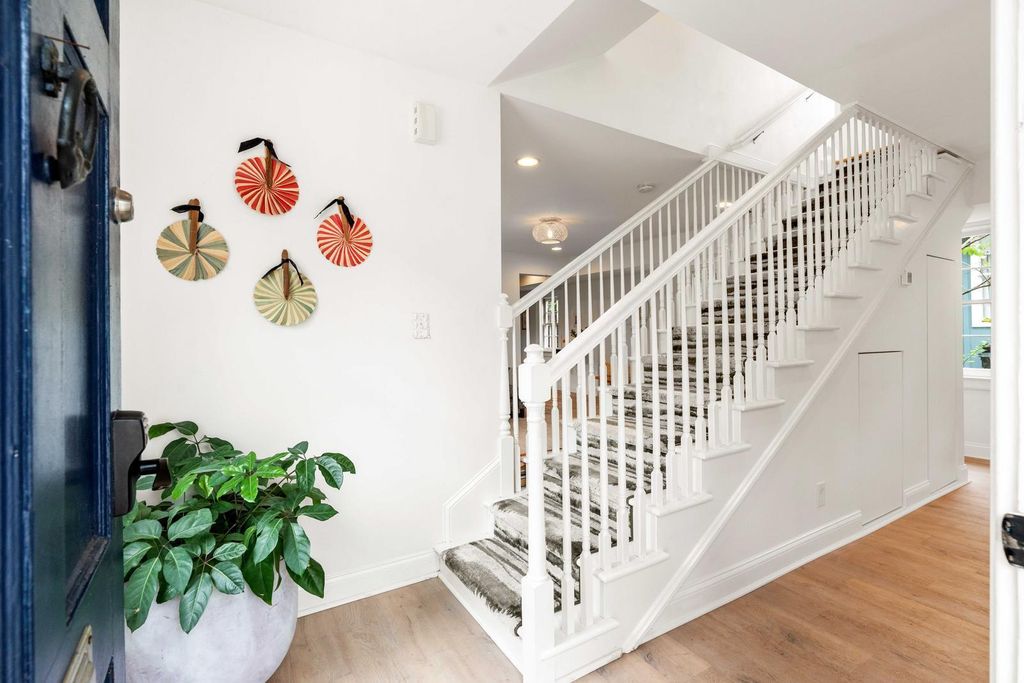 Photo of 19 Gordon Street, Charleston, SC 29403 (MLS # 26014356)