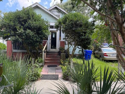 Photo of 5 Saint Margaret Street, Charleston, SC 29403 (MLS # 25020568)