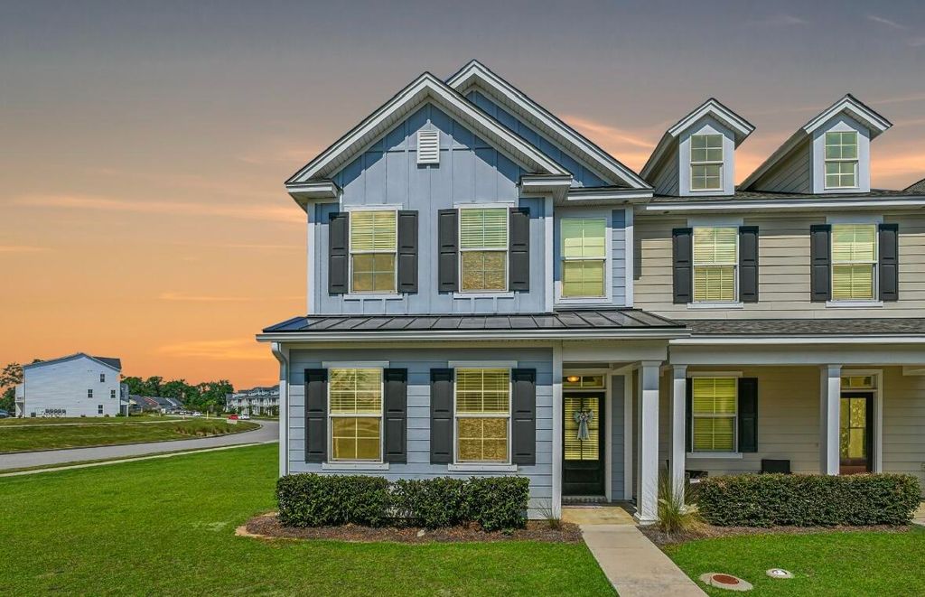 Photo of 401 Stoneleigh Lane, Moncks Corner, SC 29461 (MLS # 25025909)