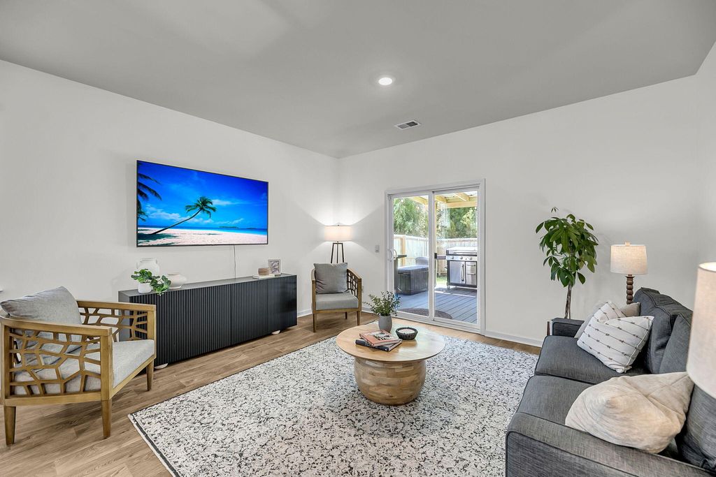 Photo of 709 Pepperbush Street, Charleston, SC 29414 (MLS # 25024303)