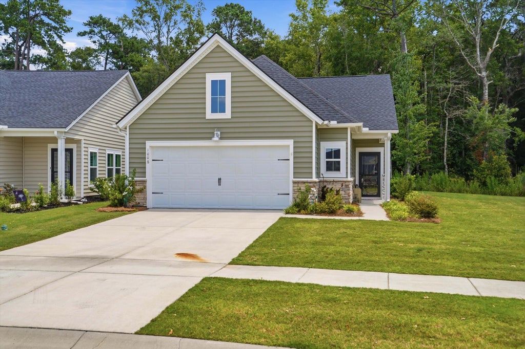 Photo of 1008 Grace Field Avenue, Summerville, SC 29485 (MLS # 26020193)