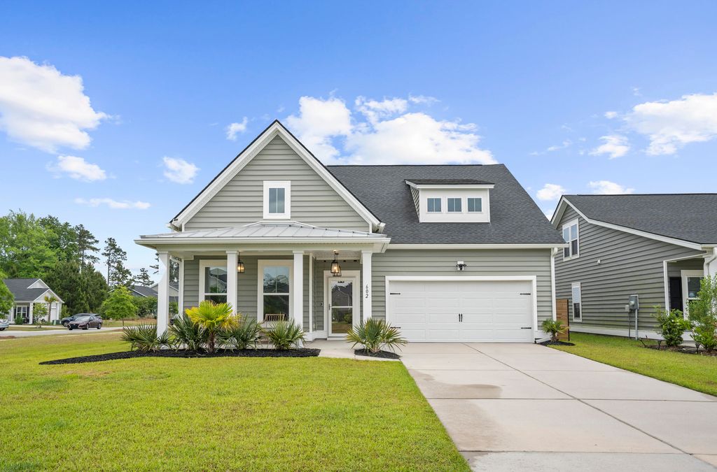 Photo of 602 Macintyre Circle, Summerville, SC 29486 (MLS # 26012493)