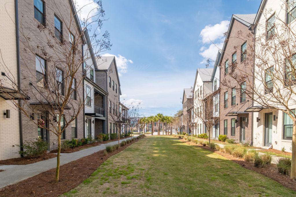 Photo of 1510 Cecile Street #Unit F-1, Mount Pleasant, SC 29464 (MLS # 26007974)
