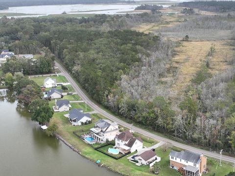 A home in Moncks Corner