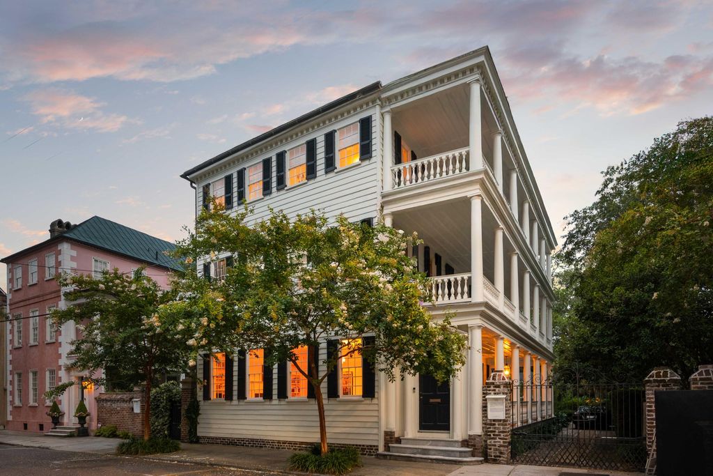 Photo of 125 Tradd Street, Charleston, SC 29401 (MLS # 26006932)