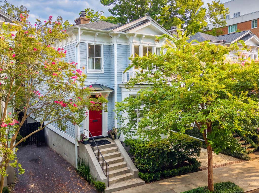 Photo of 57 Vanderhorst Street, Charleston, SC 29403 (MLS # 26024124)