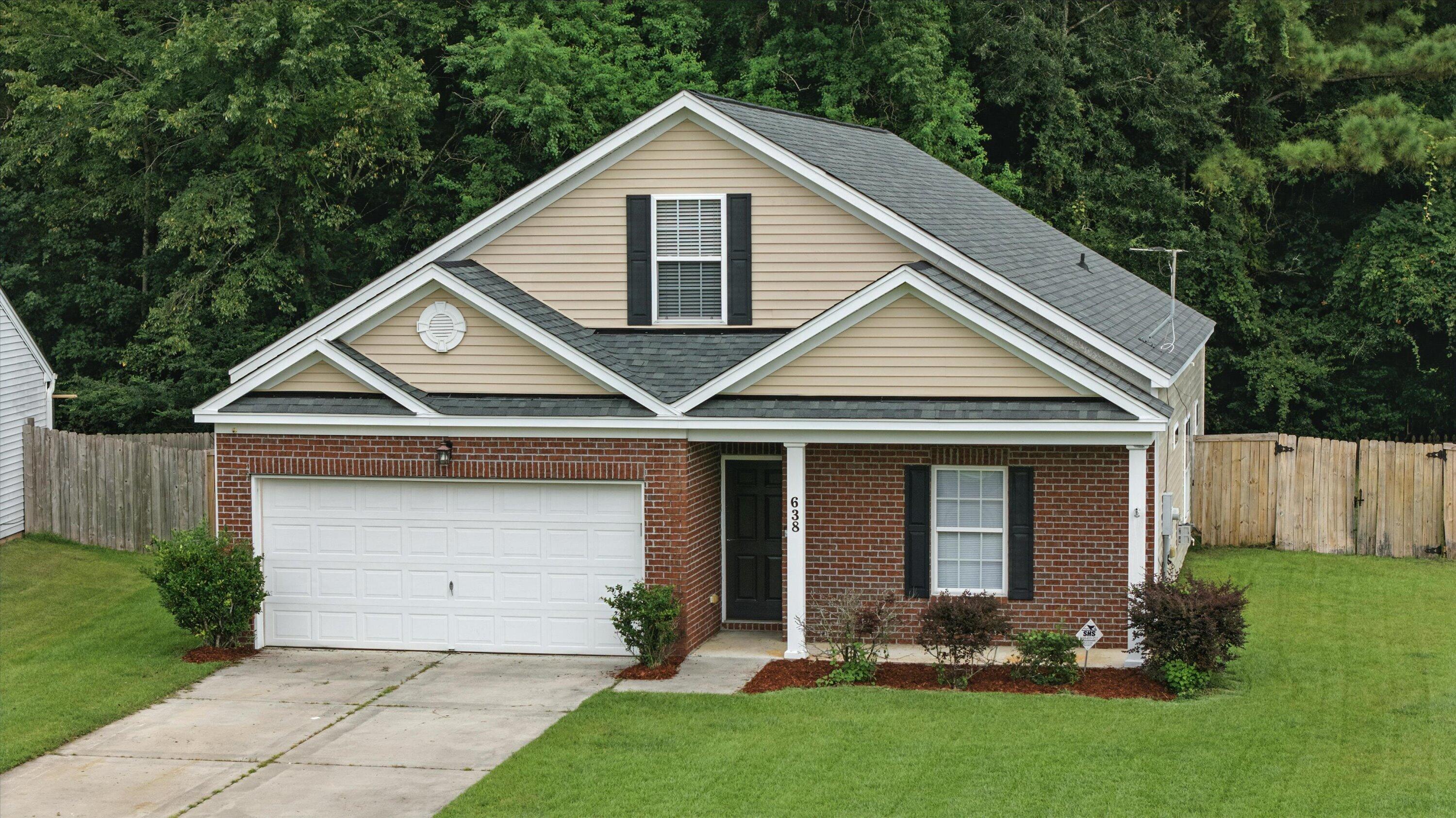 638 English Oak Circle
