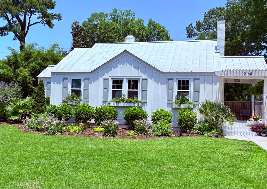 Photo of 2166 Saint James Drive, Charleston, SC 29412 (MLS # 26011946)