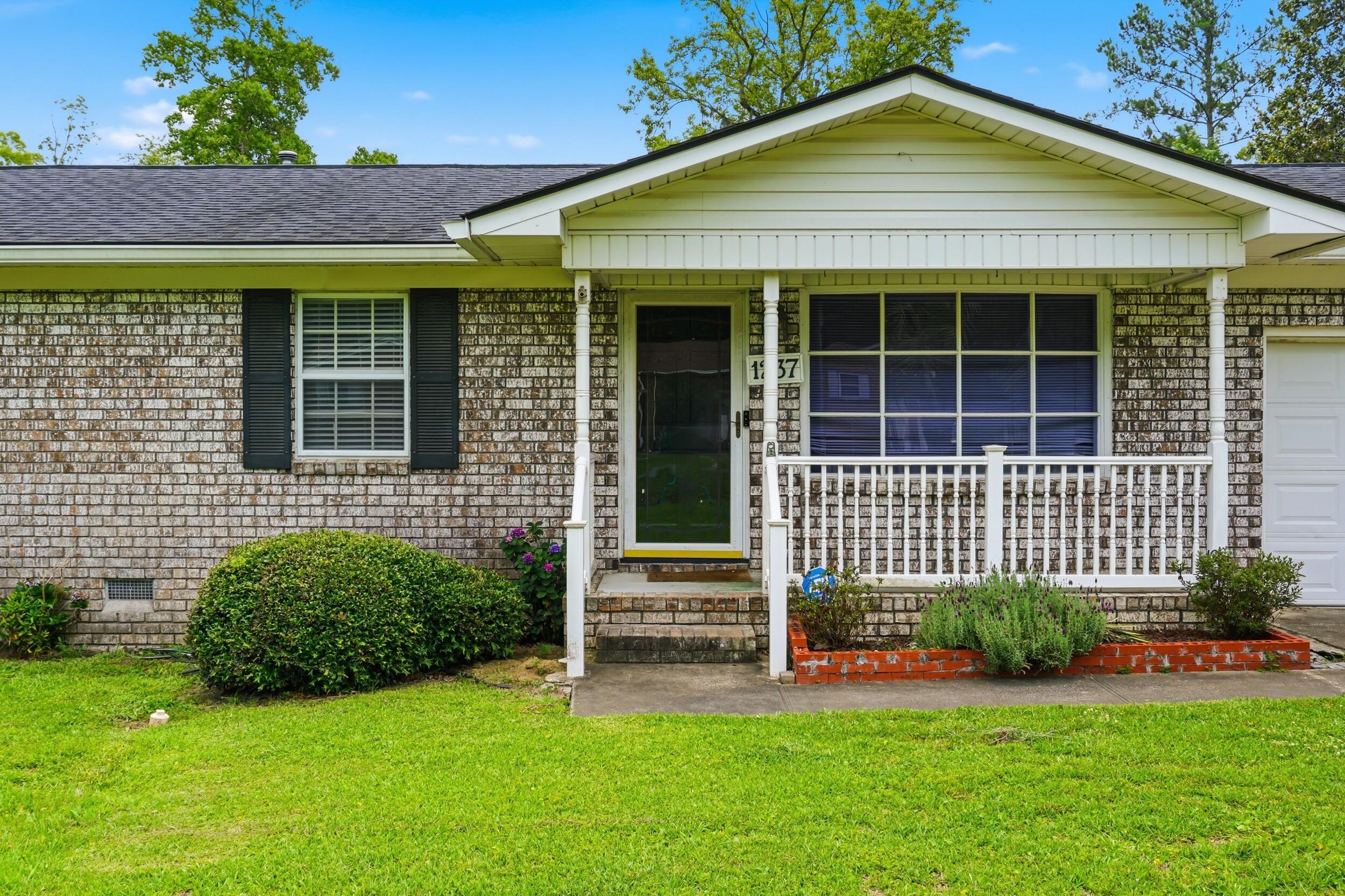 1237 Redeemer Drive