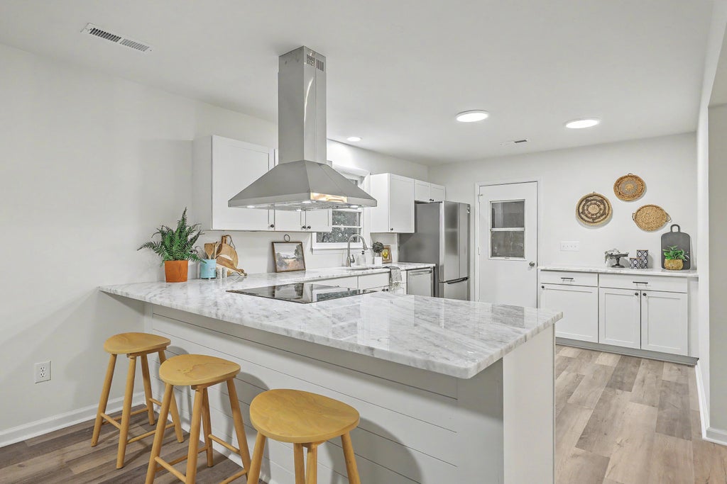 Photo of 1234 Woodside Drive, Hanahan, SC 29410 (MLS # 26019941)