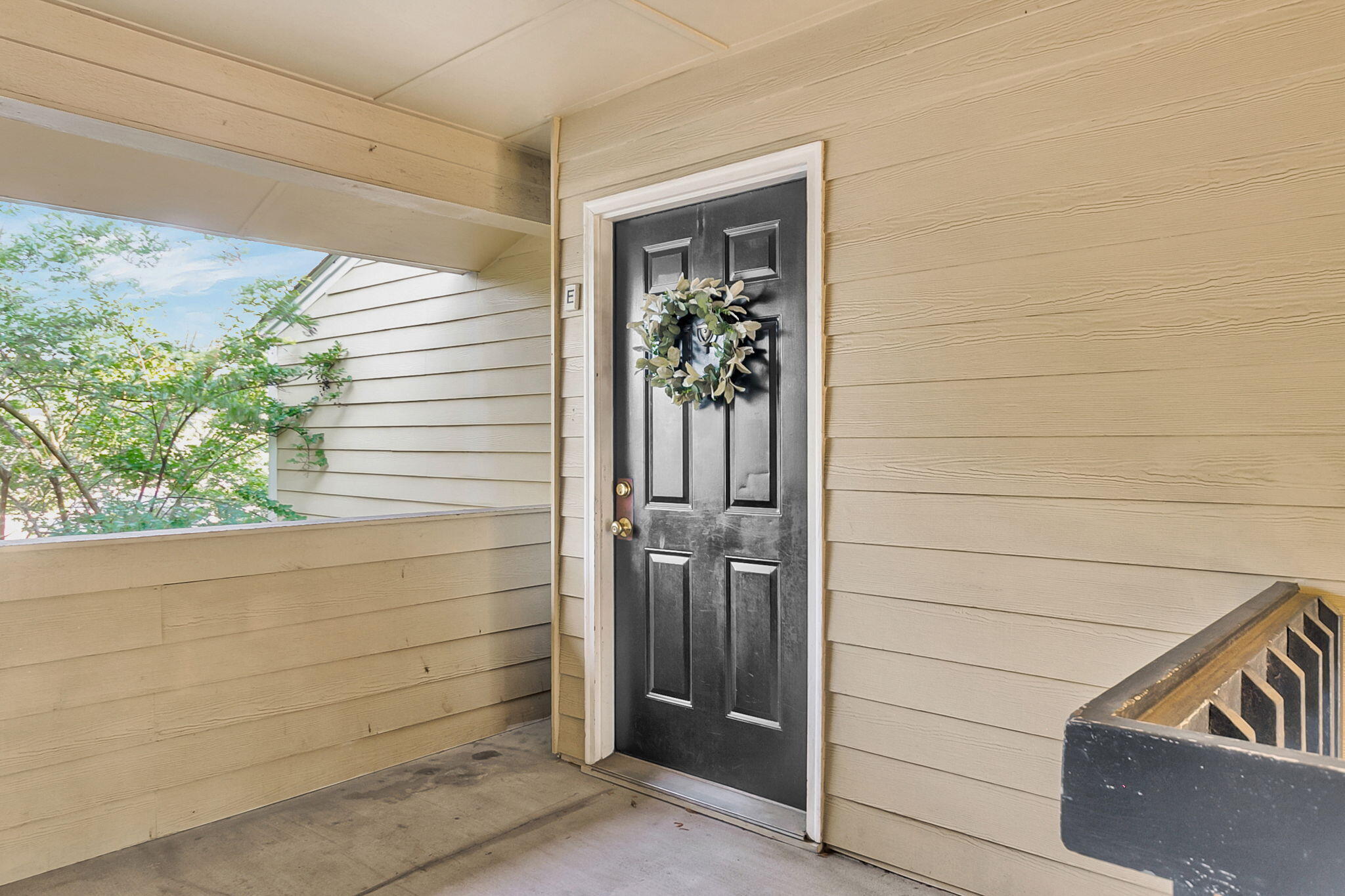 1054 Anna Knapp Boulevard 2e