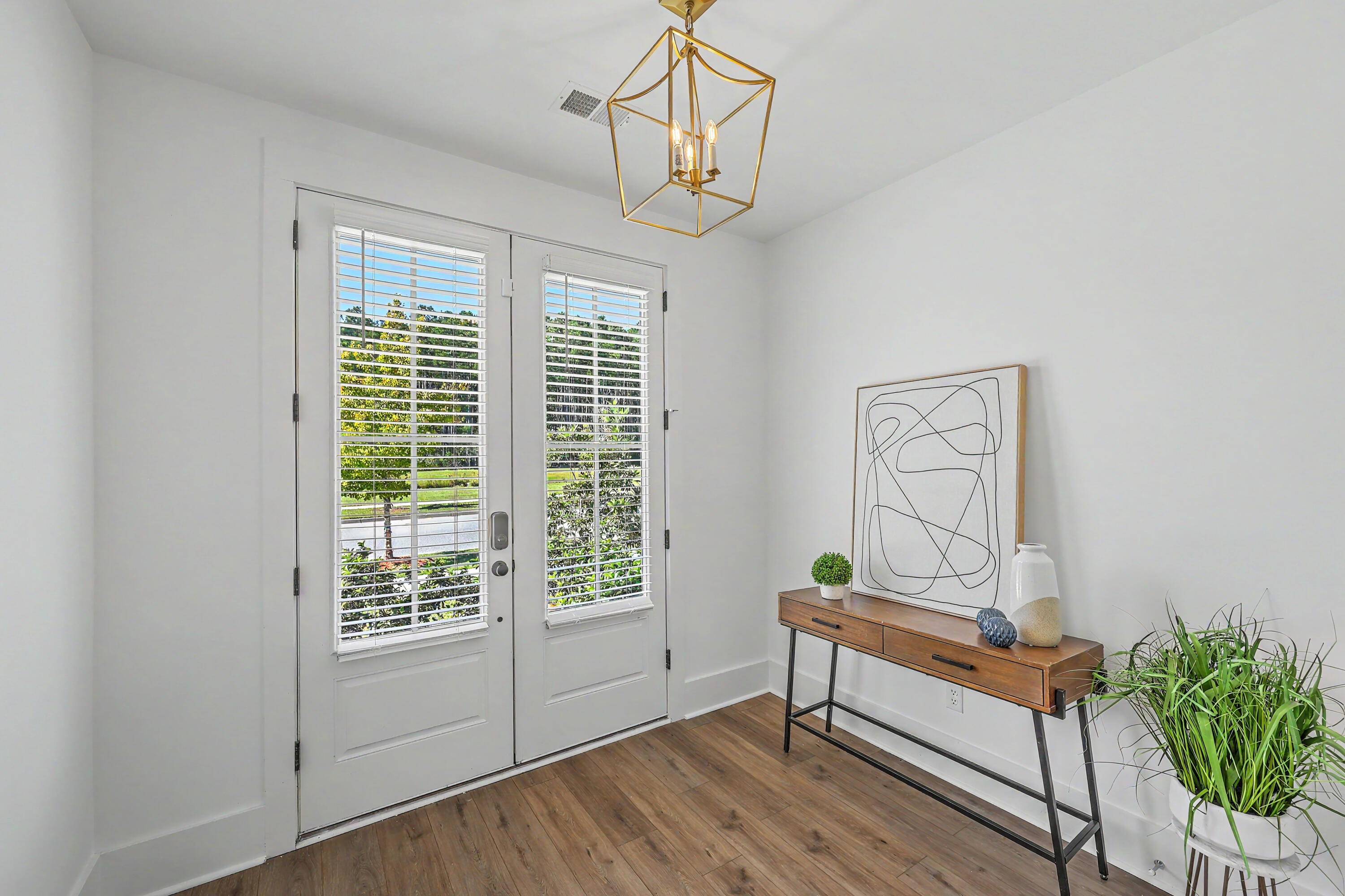 219 Clearblue Loop