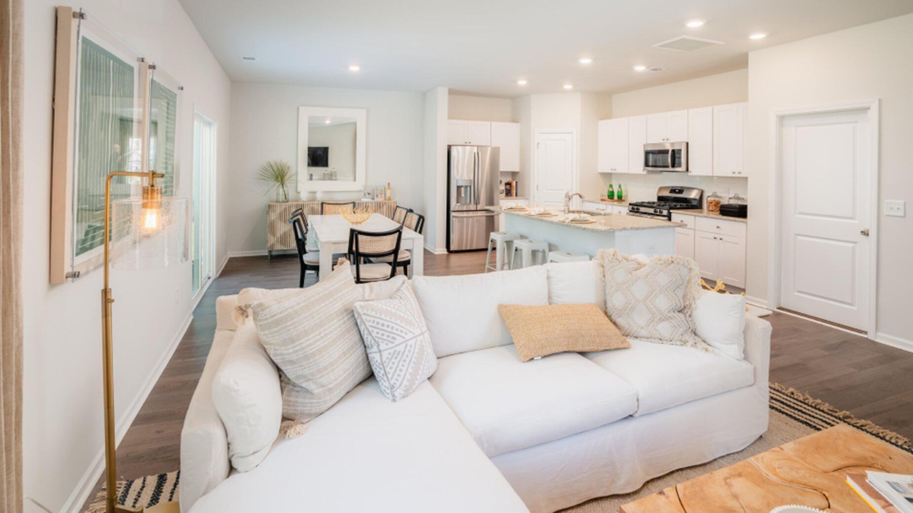 370 Pine Crest View Lane