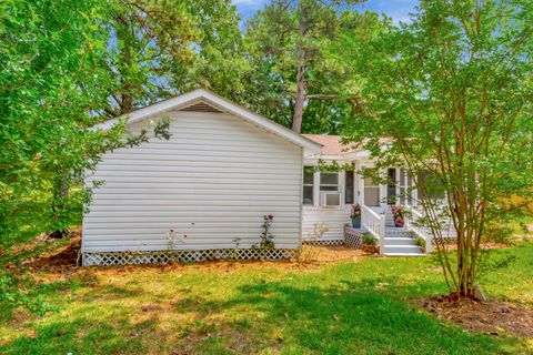 Single Family Residence in Bonneau SC 1532 Main Street 19.jpg