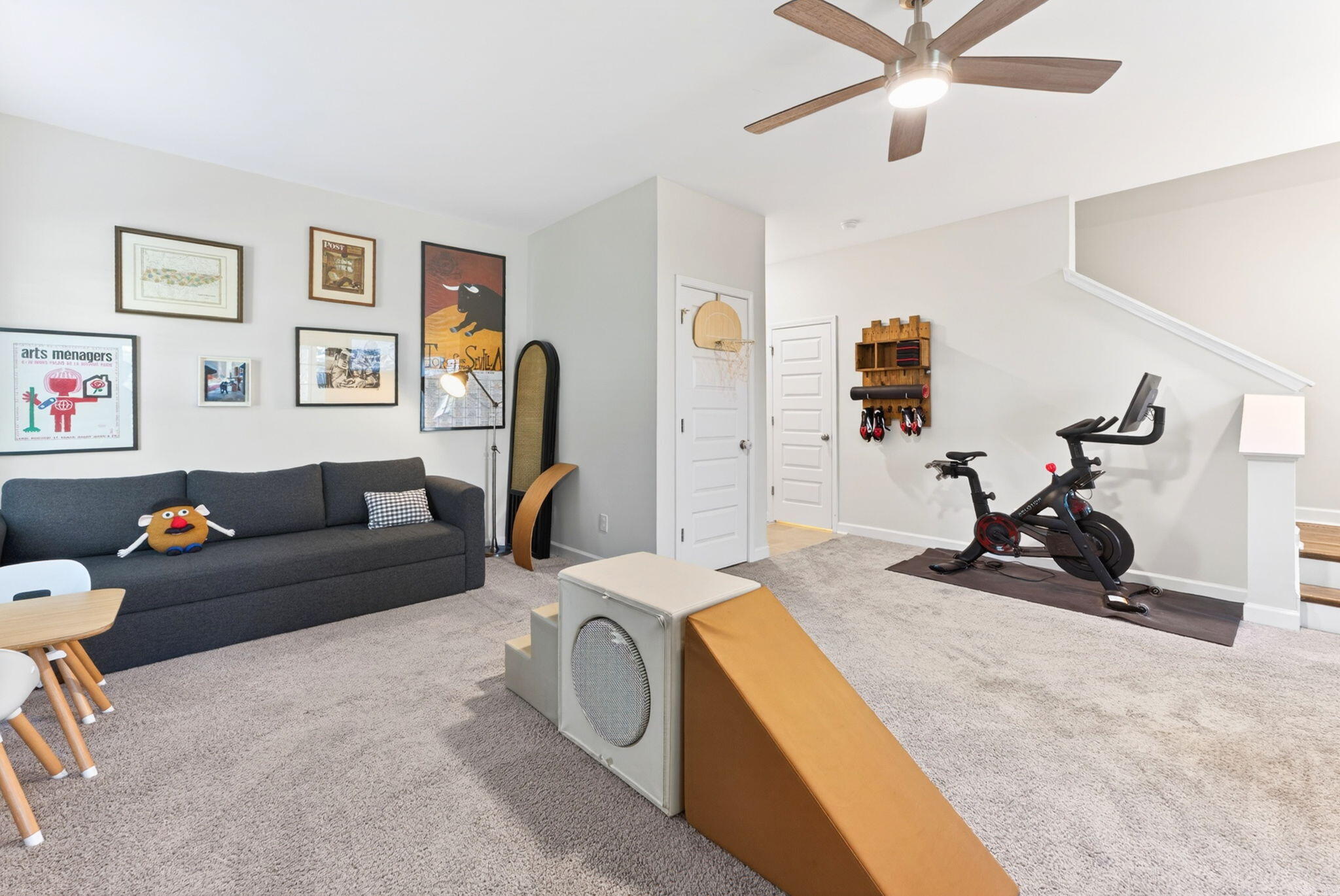 1555 Moss Spring Road