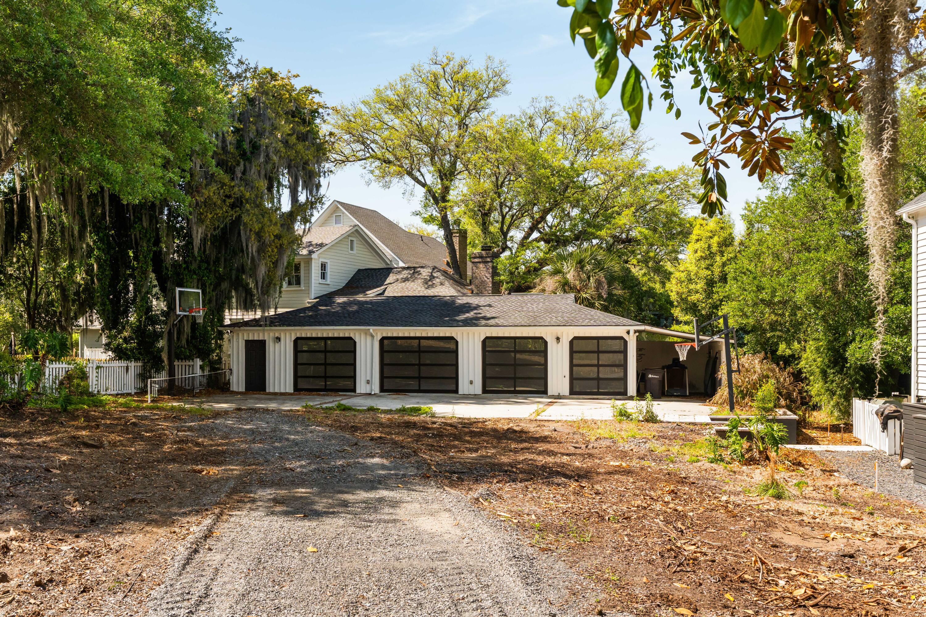 122 Mary Street