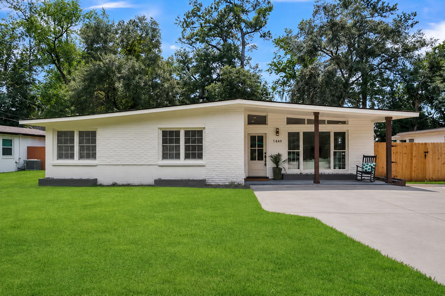 1449 S Sherwood Drive, Charleston, SC, 29407