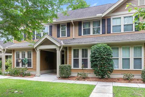 A home in North Charleston