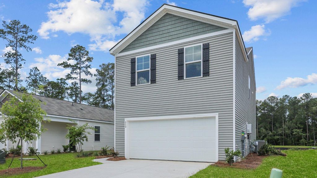 Photo of 810 Long Bluff Road, Summerville, SC 29486 (MLS # 25014076)