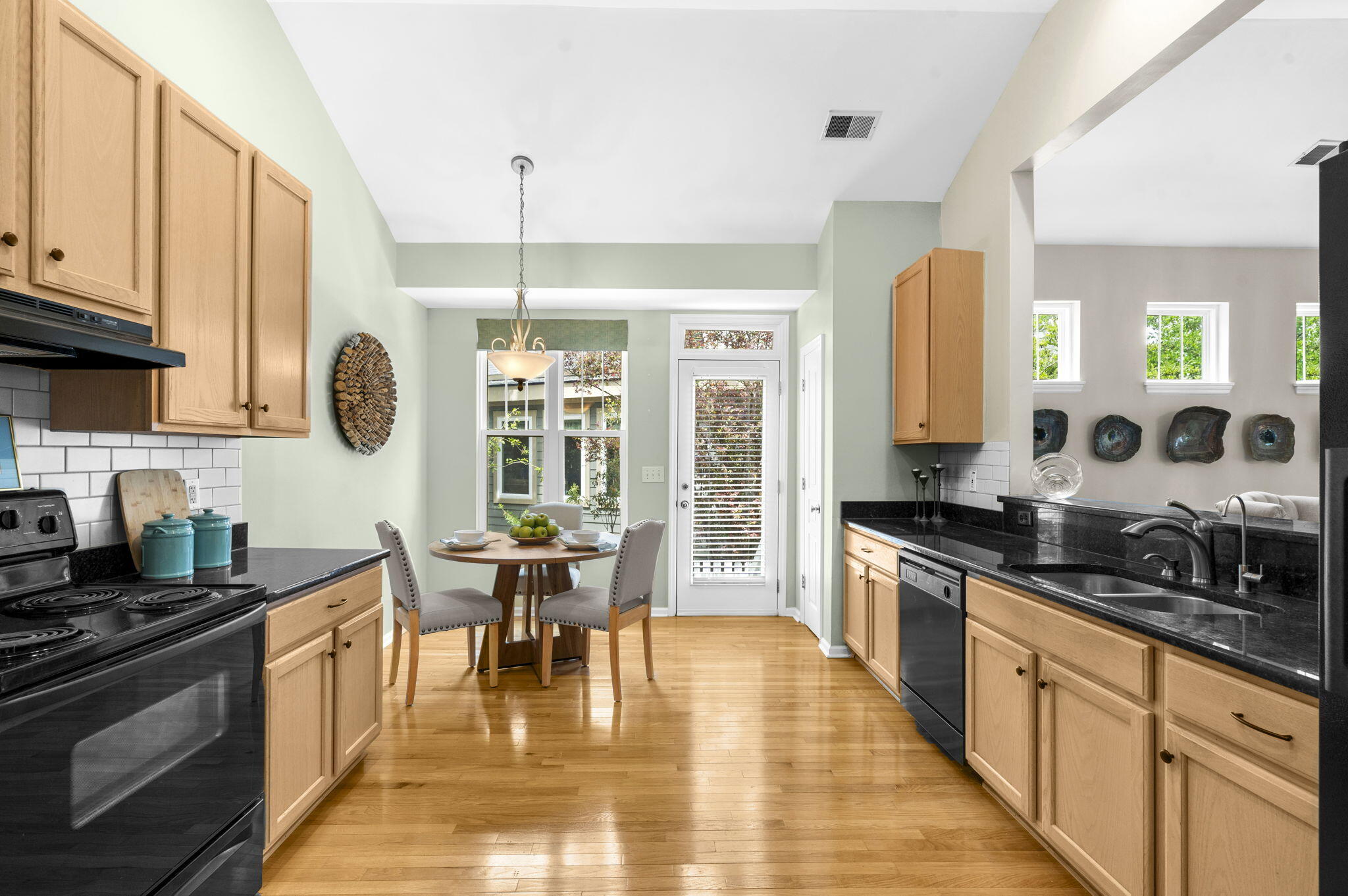 182 Cartright Street