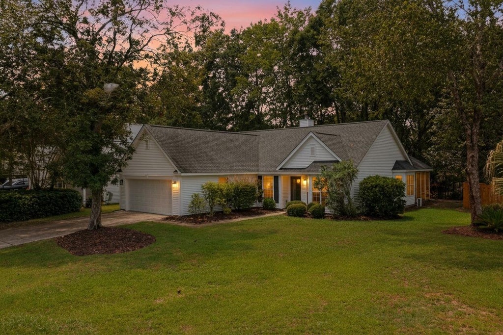 Photo of 226 Historic Drive, Mount Pleasant, SC 29464 (MLS # 26020160)