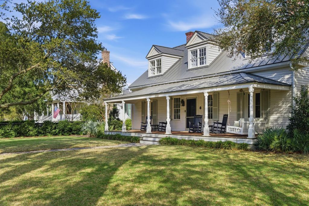 Photo of 2320 Middle Street, Sullivans Island, SC 29482 (MLS # 26009700)