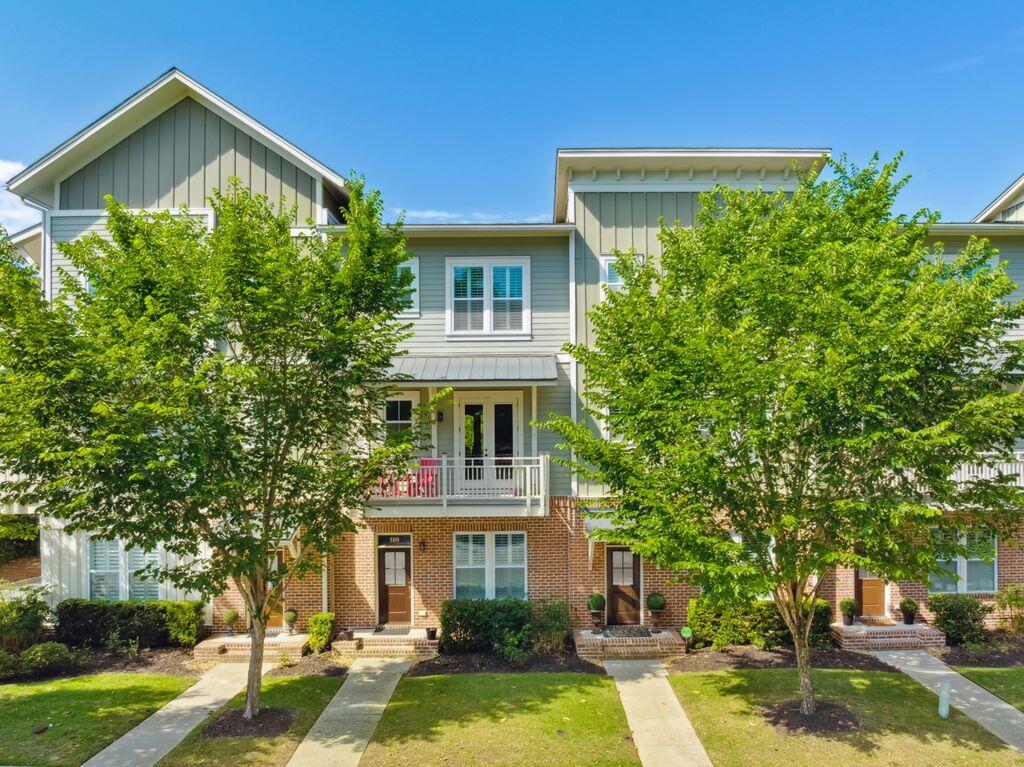 Photo 1 of 39 of 96 Vincent Drive townhome