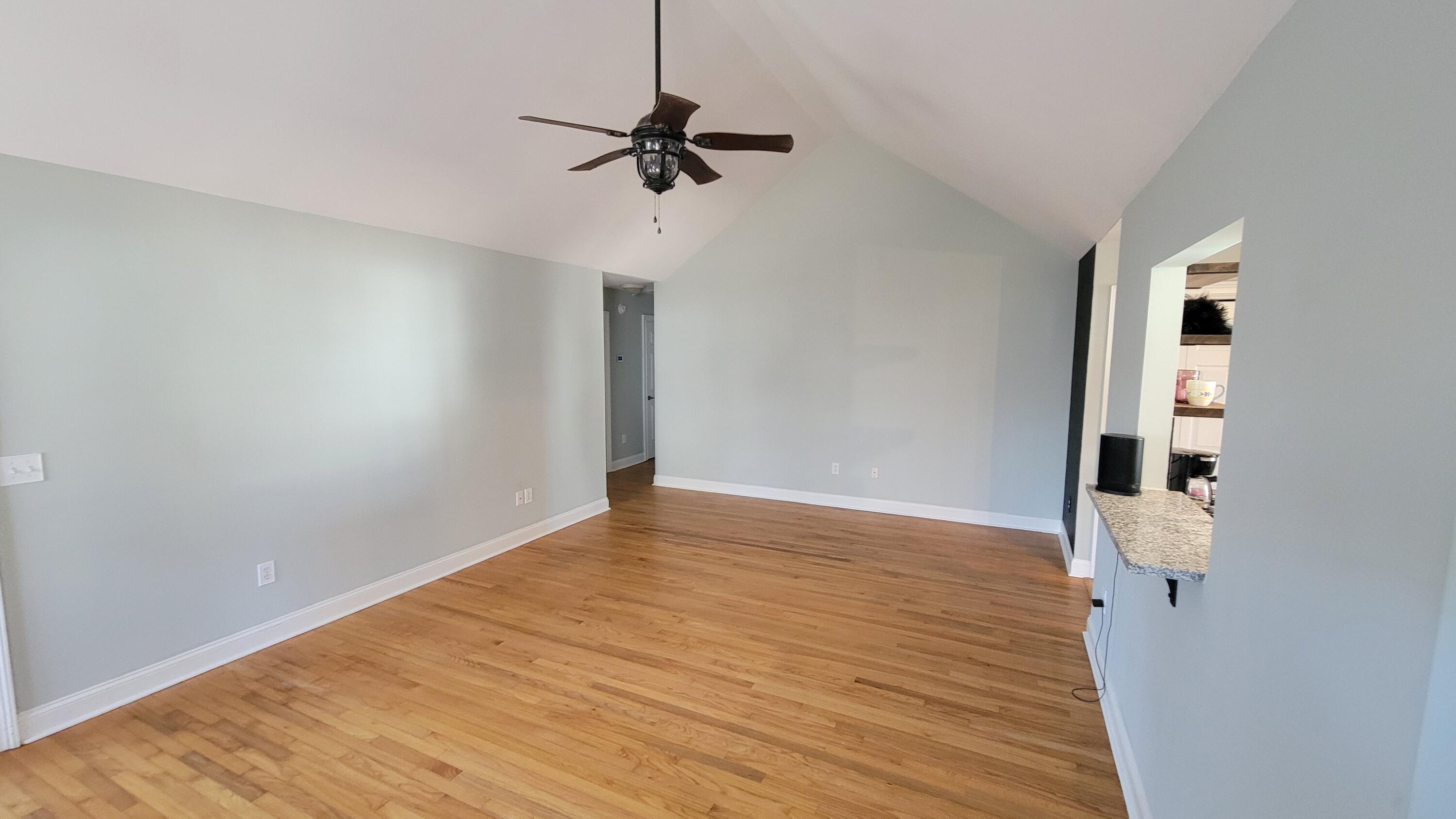 1333 Mapleton Avenue