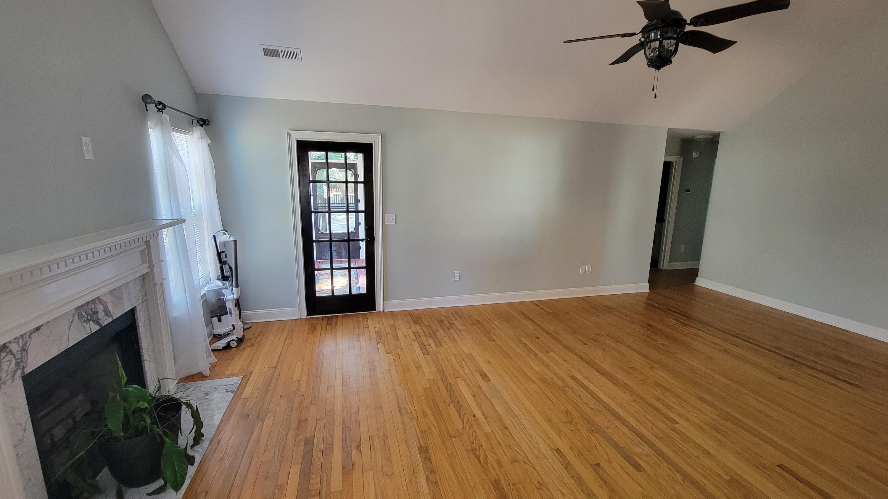 1333 Mapleton Avenue