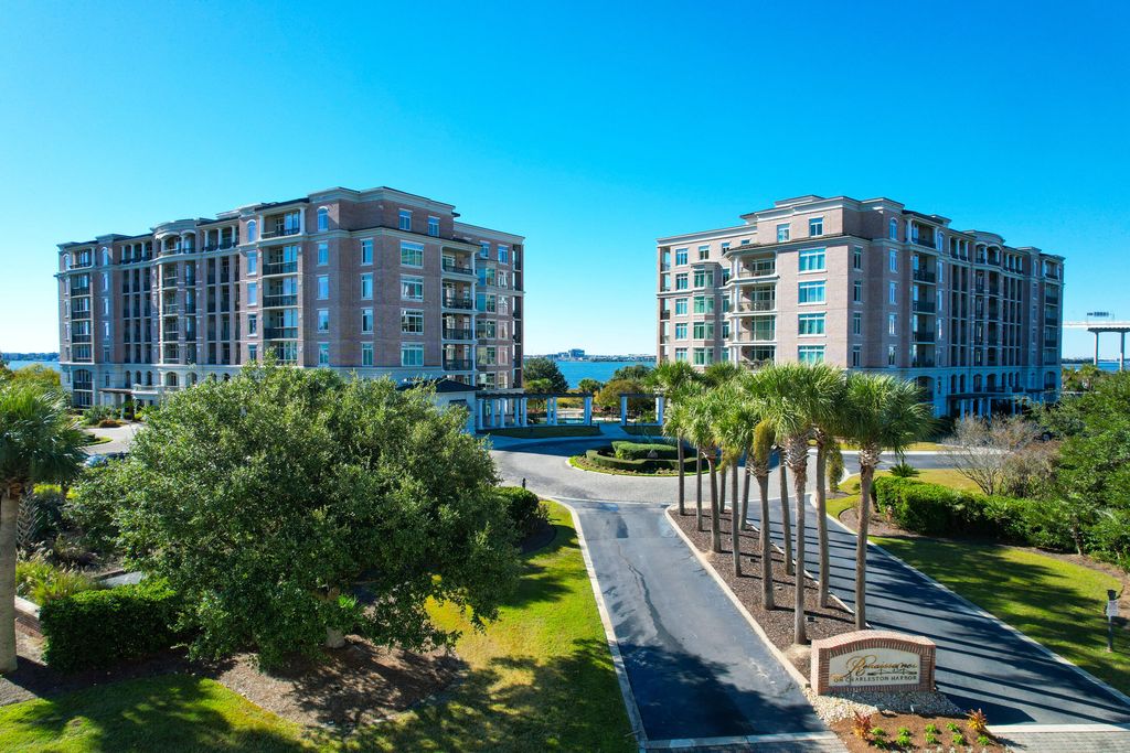 Photo of 222 S Plaza Court, Mount Pleasant, SC 29464 (MLS # 26006278)