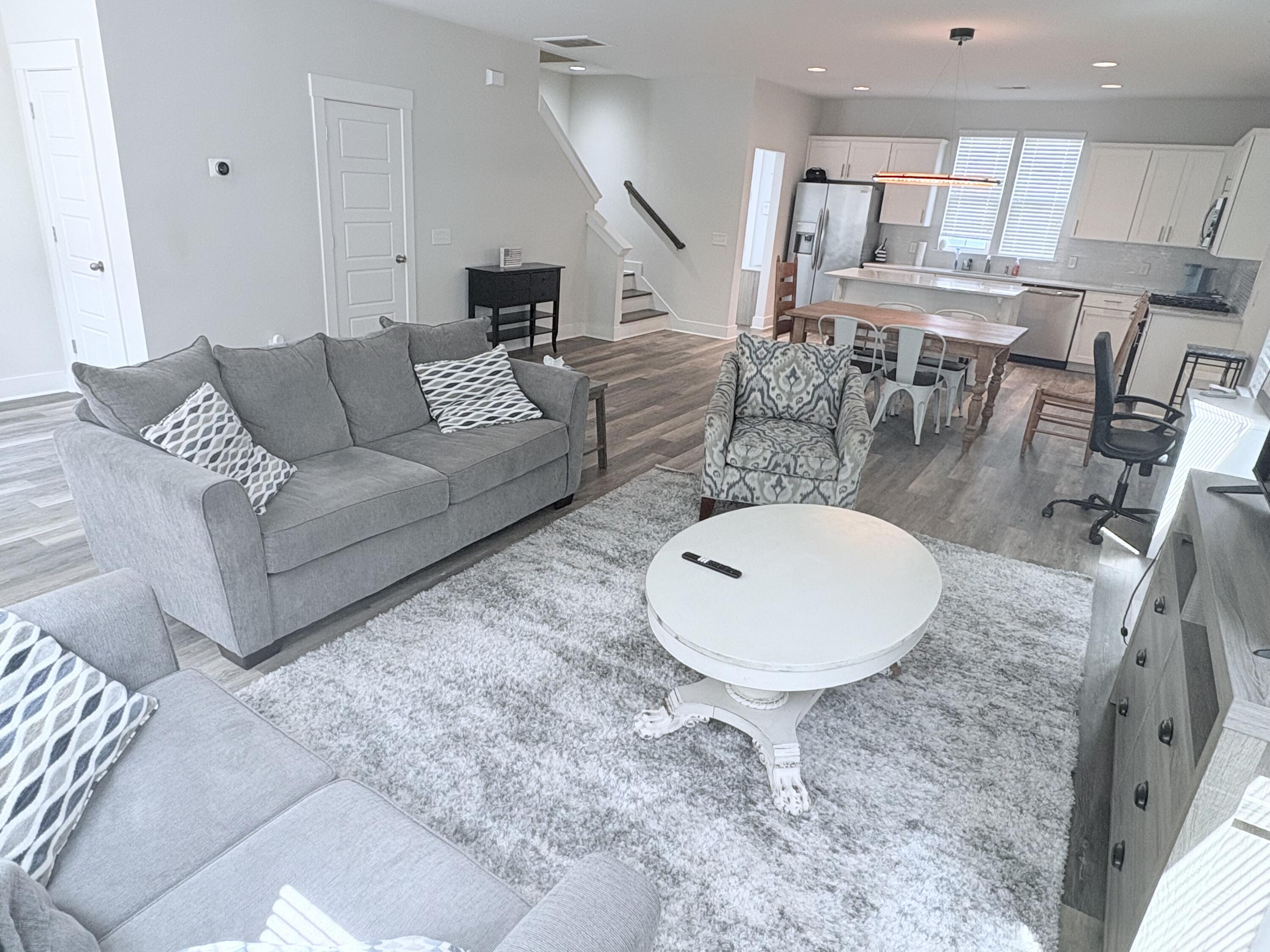 1512 Cuyler Lane