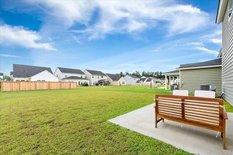 Single Family Residence in Summerville SC 105 Bay Eddy Court 32.jpg