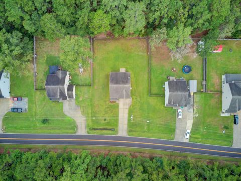 A home in Moncks Corner