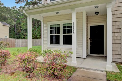 A home in Moncks Corner