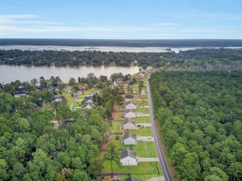 A home in Moncks Corner