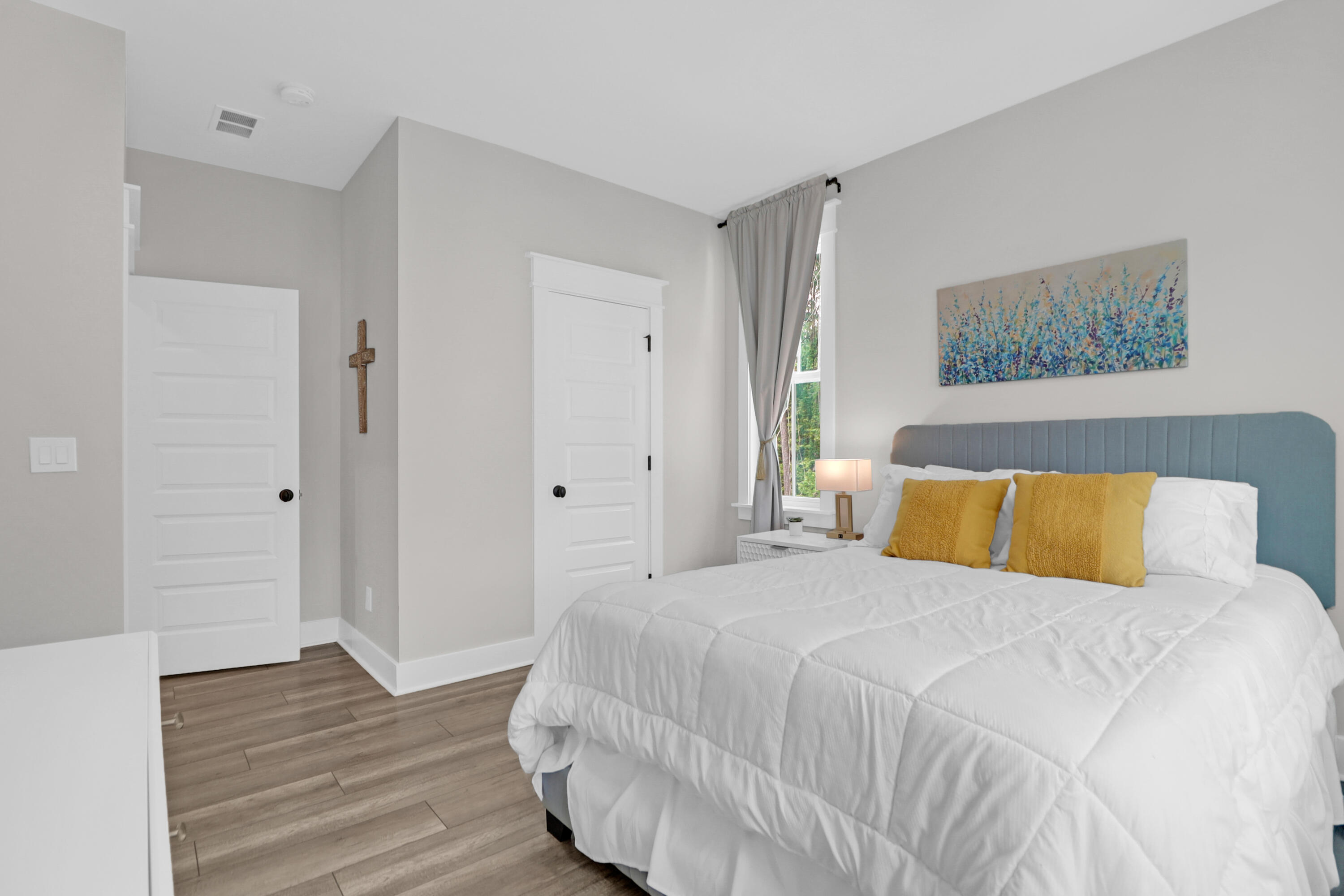 Mount Pleasant, South Carolina 29466, United States, 5 Bedrooms Bedrooms, ,5 BathroomsBathrooms,Residential,Contingent,126183