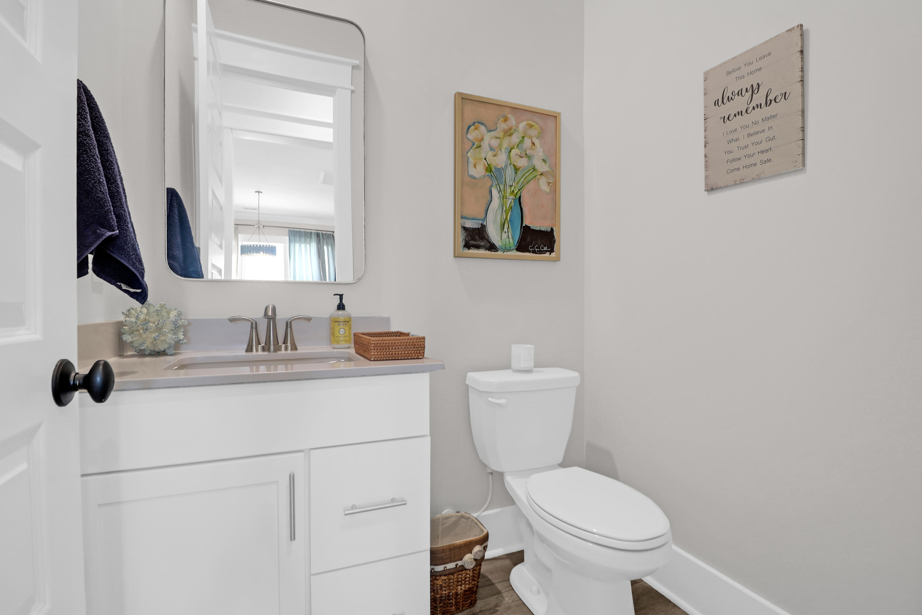 Mount Pleasant, South Carolina 29466, United States, 5 Bedrooms Bedrooms, ,5 BathroomsBathrooms,Residential,Contingent,126183