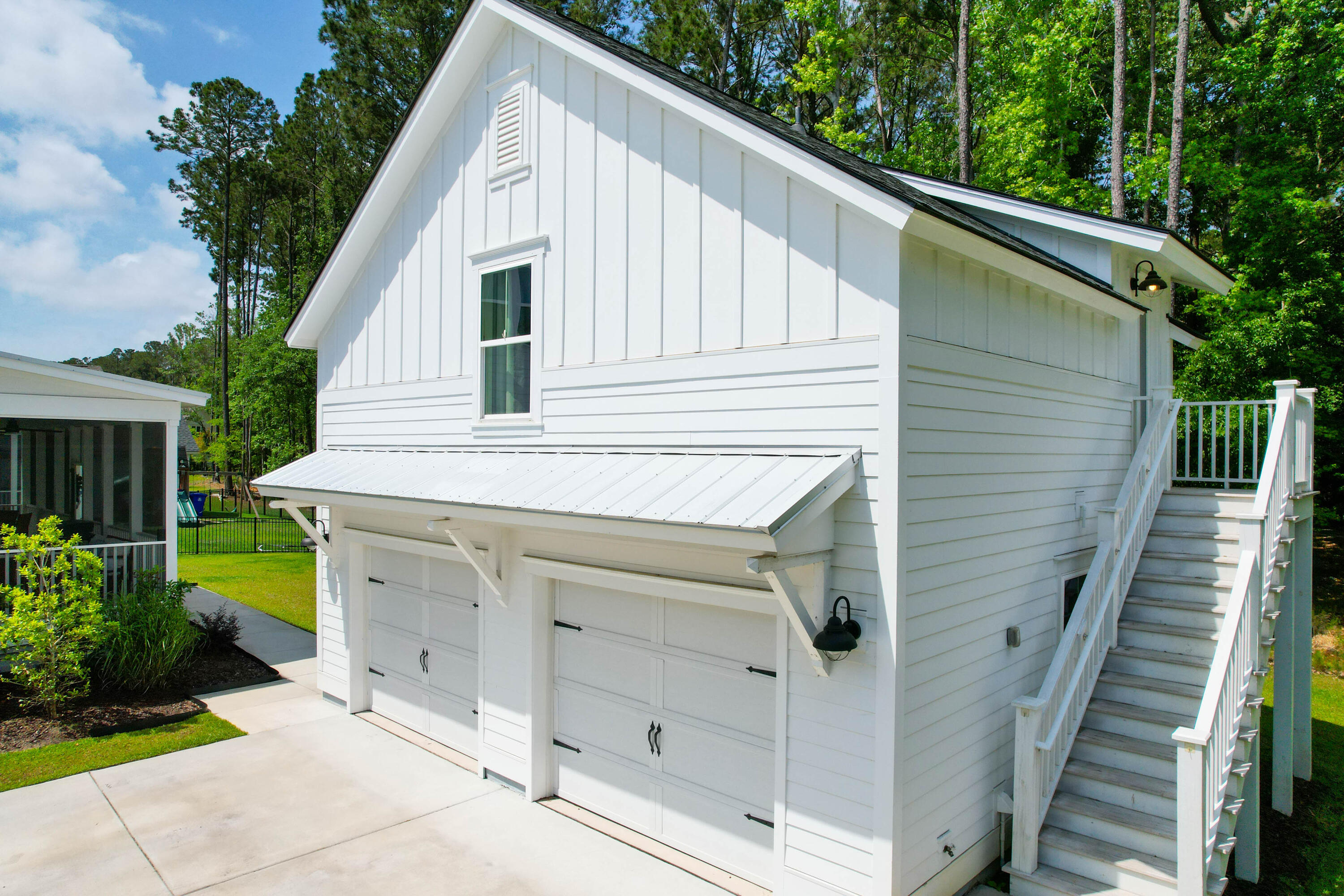 Mount Pleasant, South Carolina 29466, United States, 5 Bedrooms Bedrooms, ,5 BathroomsBathrooms,Residential,Contingent,126183