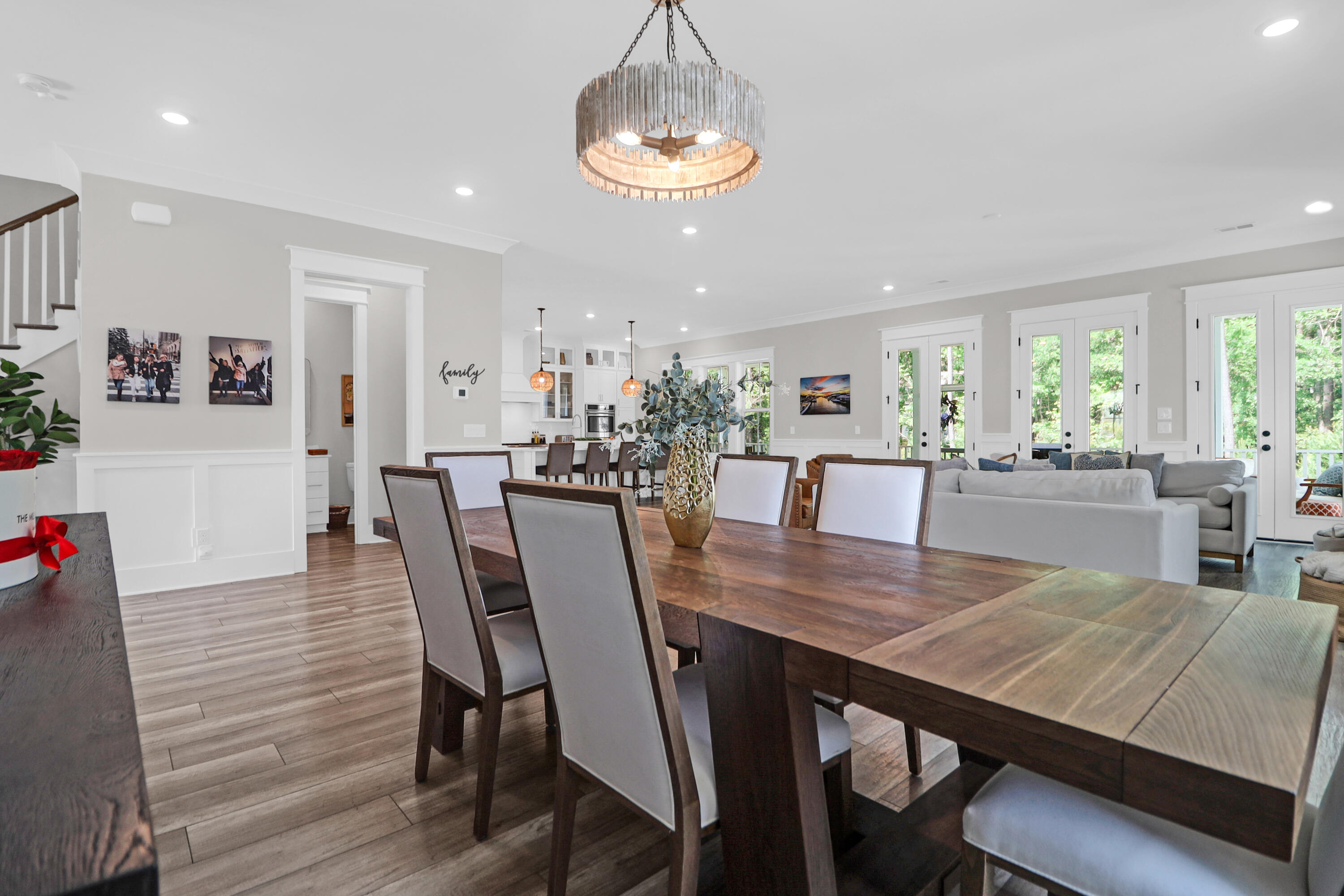 Mount Pleasant, South Carolina 29466, United States, 5 Bedrooms Bedrooms, ,5 BathroomsBathrooms,Residential,Contingent,126183