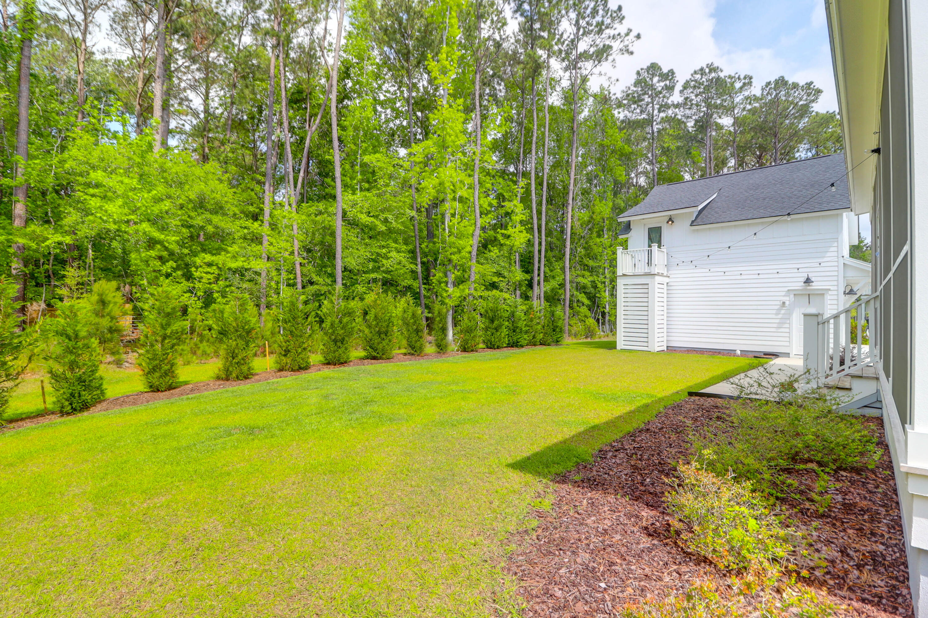 Mount Pleasant, South Carolina 29466, United States, 5 Bedrooms Bedrooms, ,5 BathroomsBathrooms,Residential,Contingent,126183