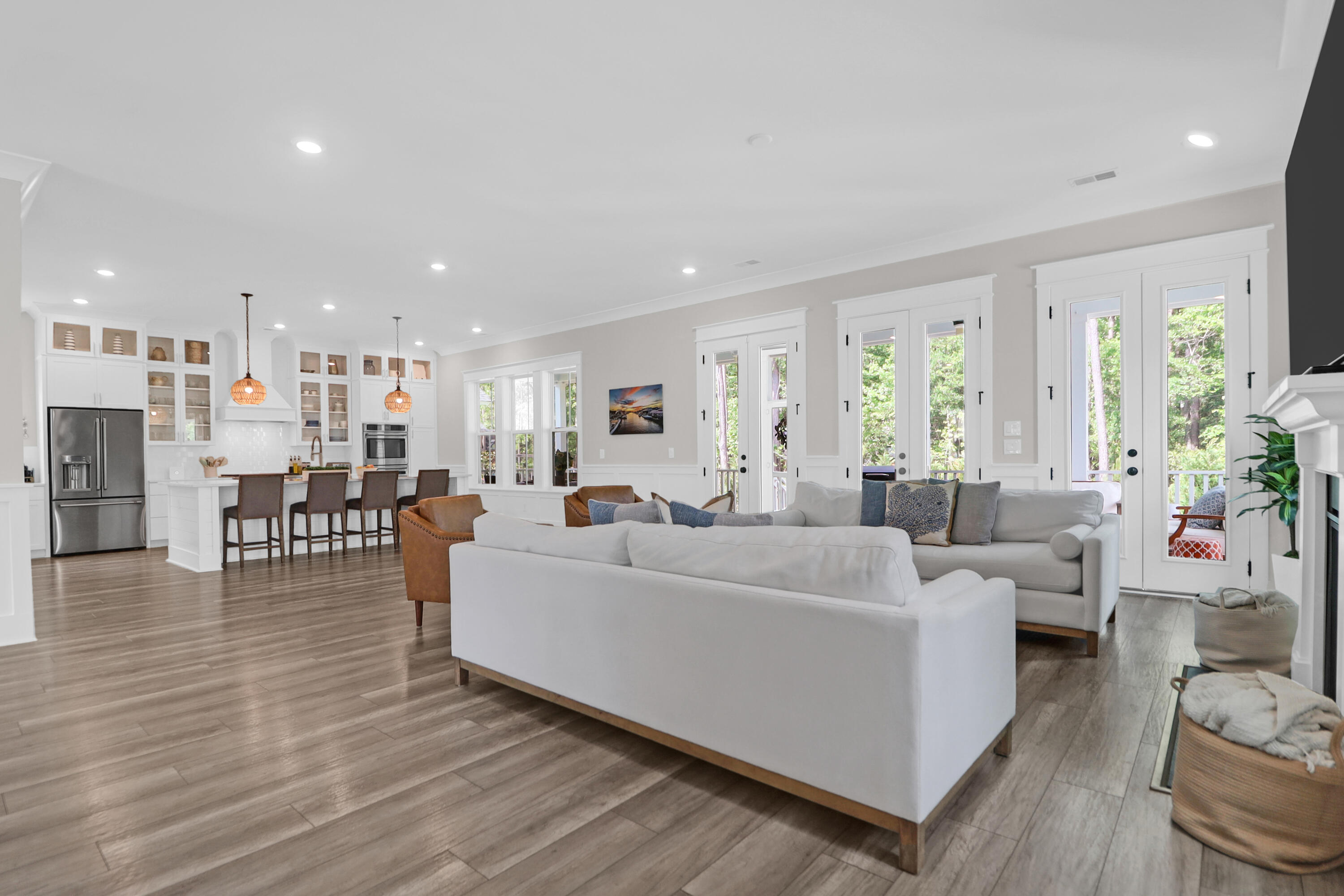 Mount Pleasant, South Carolina 29466, United States, 5 Bedrooms Bedrooms, ,5 BathroomsBathrooms,Residential,Contingent,126183