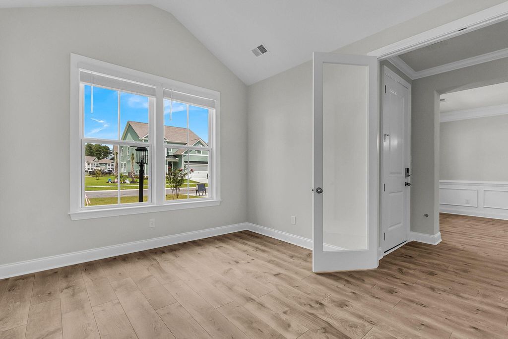 Photo of 734 Maynard Lane, Summerville, SC 29486 (MLS # 26013729)