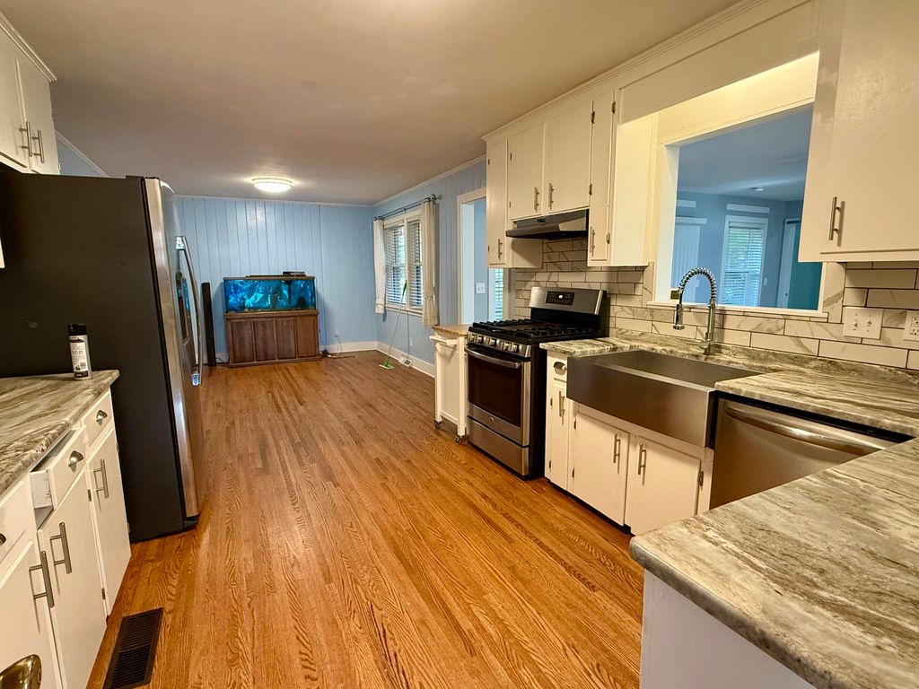 Photo of 1720 Somerset Circle, Charleston, SC 29407 (MLS # 25031257)