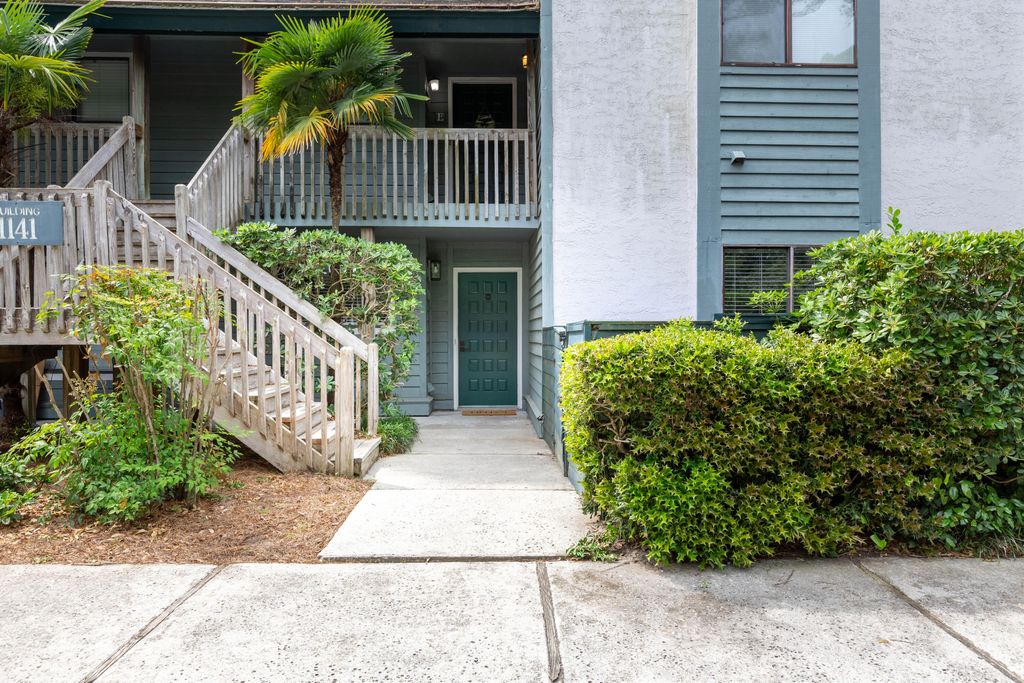 Photo of 1141 Shadow Lake Circle #D, Mount Pleasant, SC 29464 (MLS # 26011707)