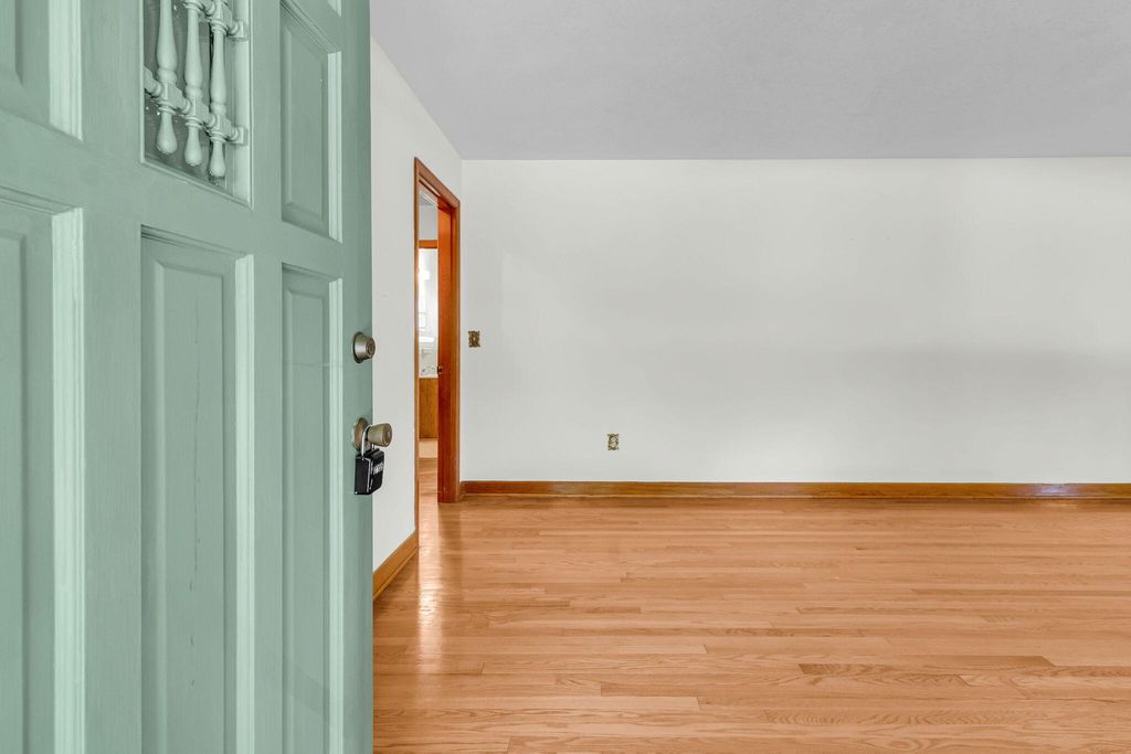 Photo of 1223 Winston Street, Charleston, SC 29407 (MLS # 26011238)